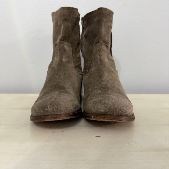 Frye Taupe Suede Cara Ankle Booties Size7.5 - Picture 4 of 9